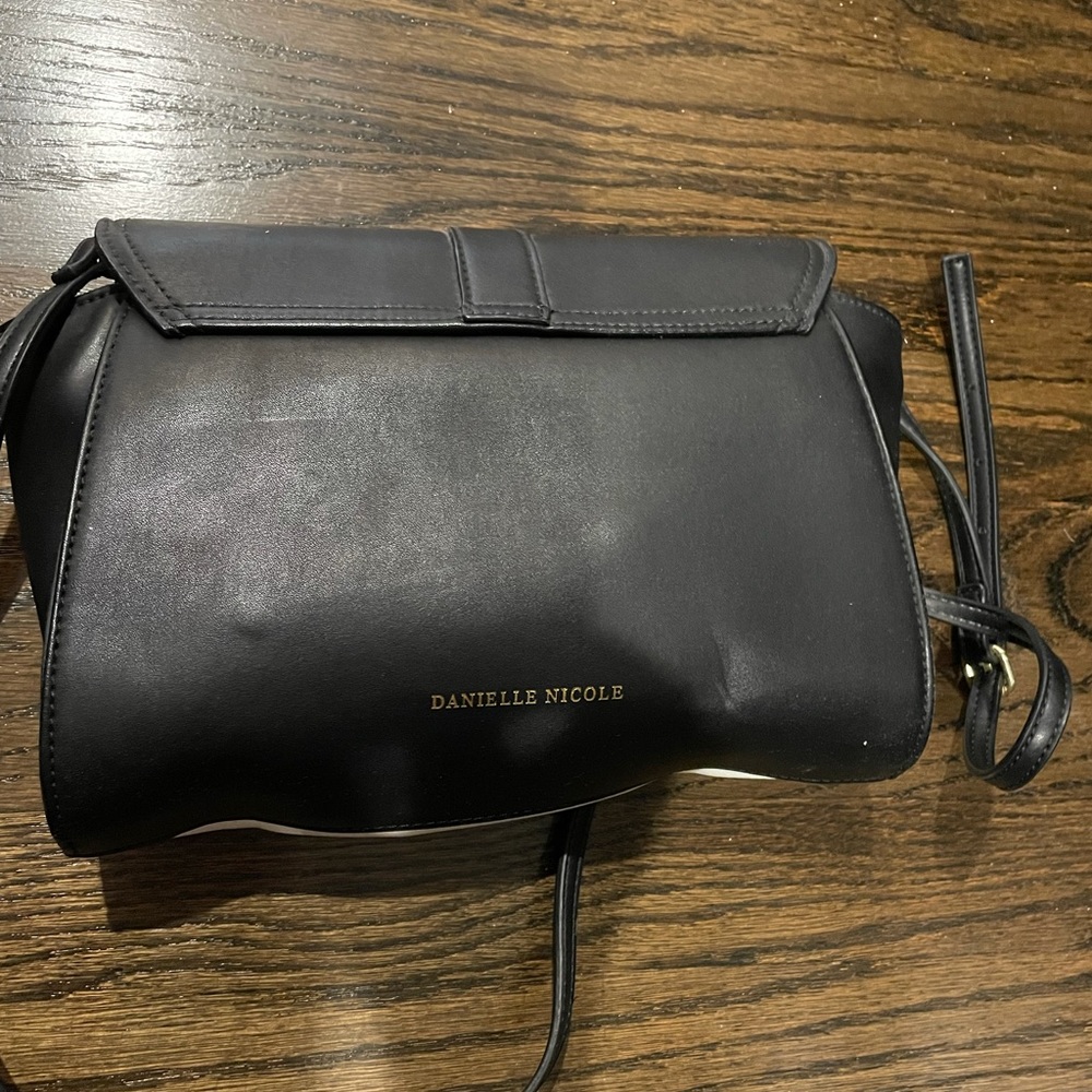 Danielle Nicole Black/White Crossbody - image 3